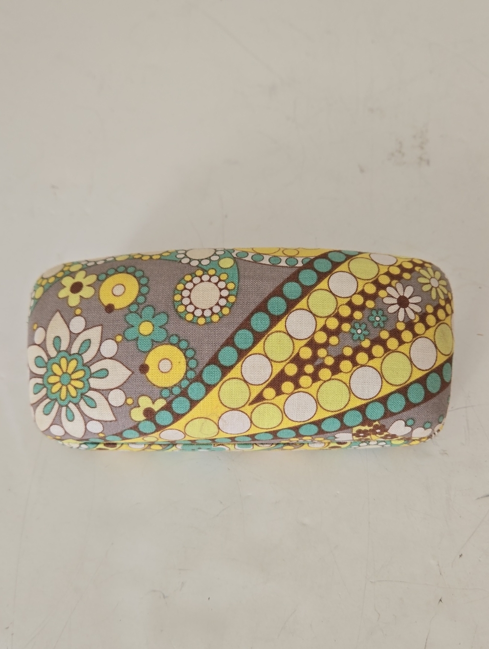 Vera Bradley Peacock Eyeglass Hard Case Sun Glass